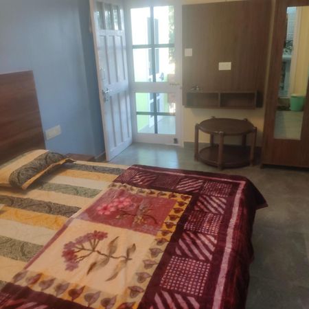 Tree Valley Homestay Chail ภายนอก รูปภาพ